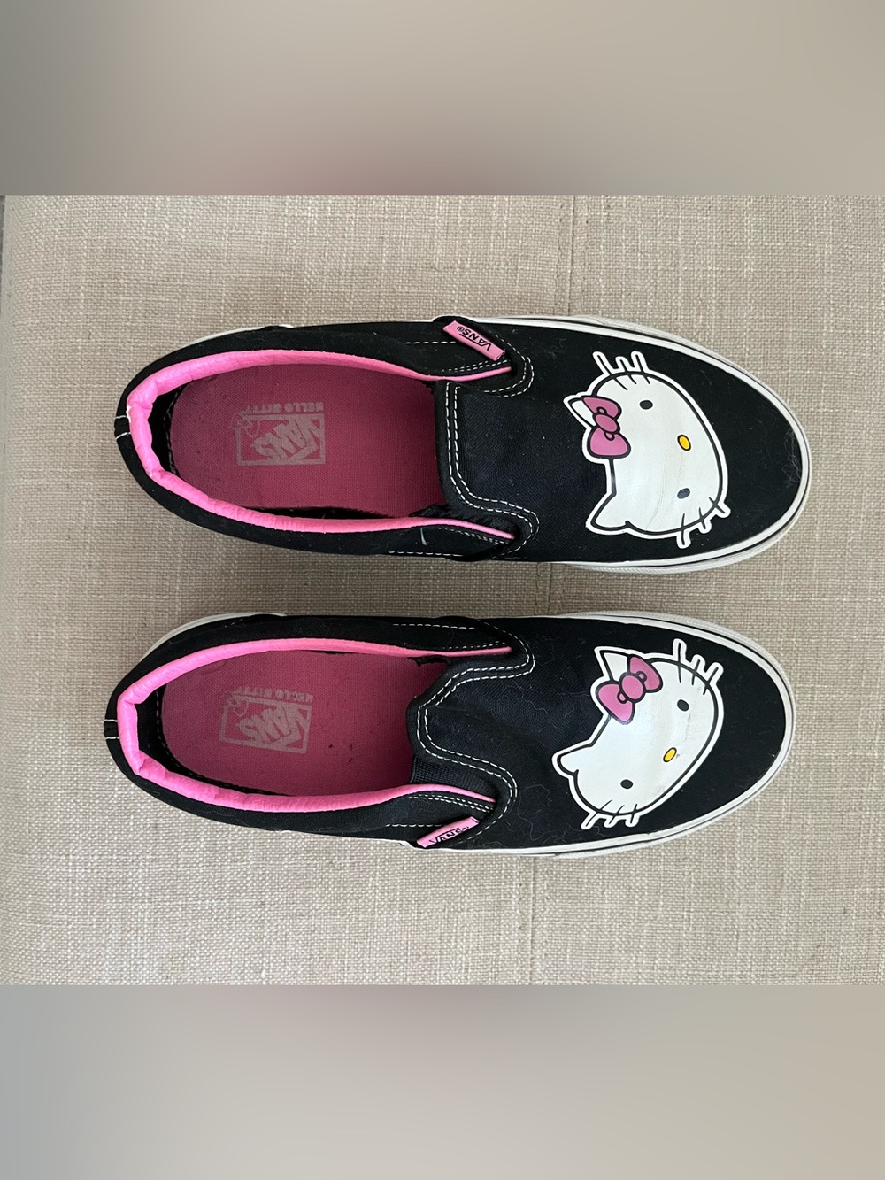 Vans Kids Black & Pink Hello Kitty Slip-On Shoes-2.5